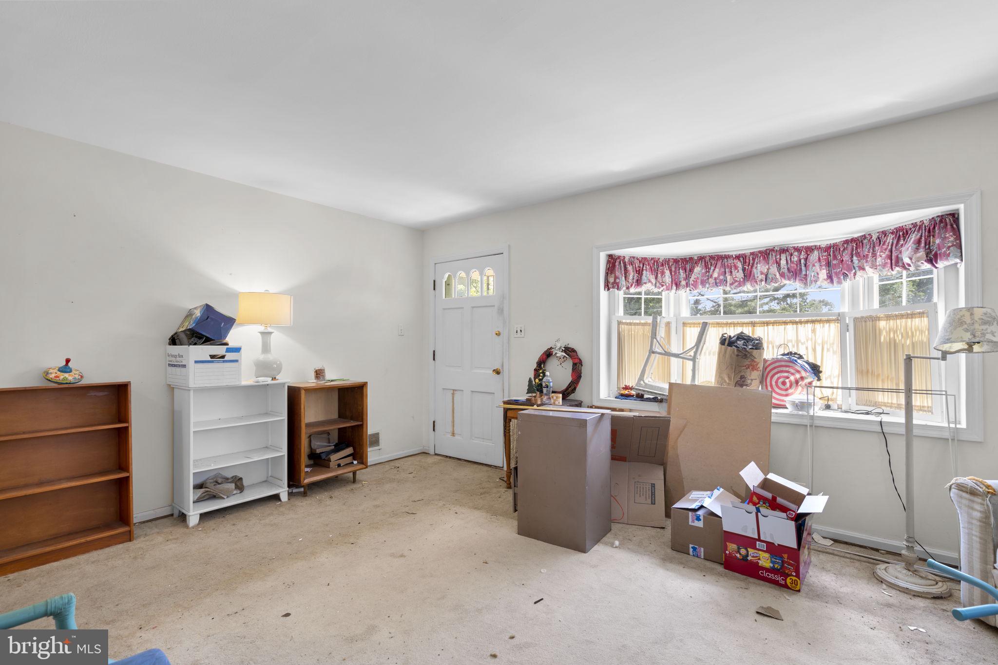 507 Harding Drive Silver Spring, MD 20901 - Photo 11 of 28