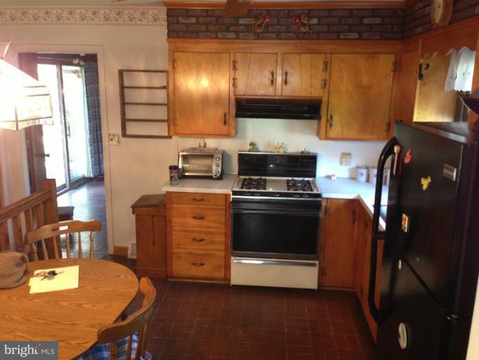 20 Cedarmere Road Owings Mills, MD 21117 - Photo 18 of 29 Kitchen
