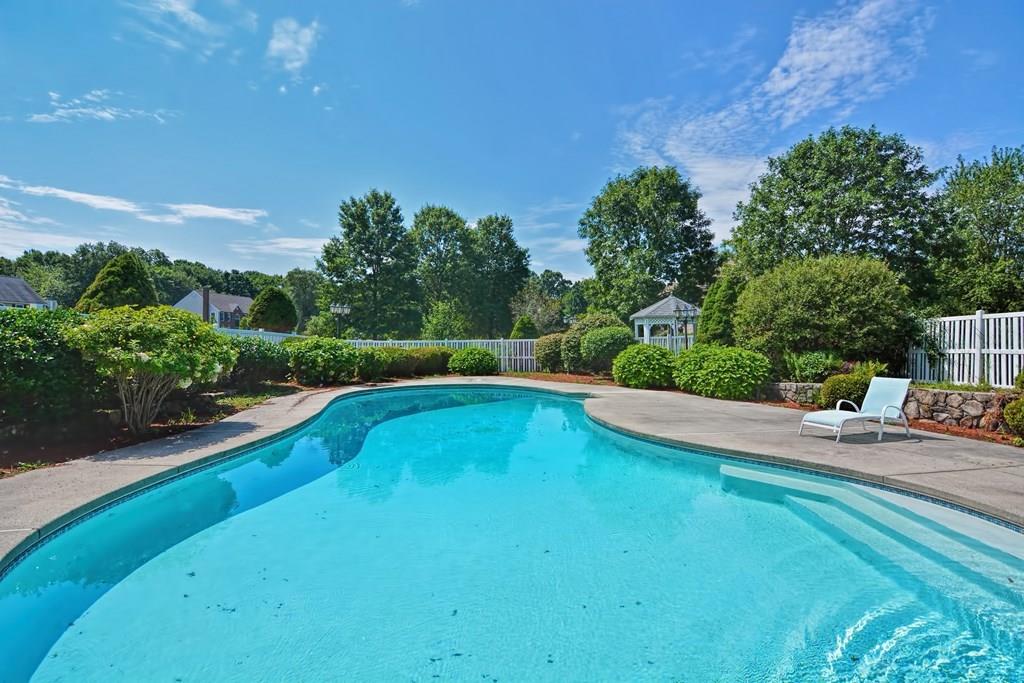 60 Bayberry Road Canton, MA 02021 - Photo 8 of 38 Gallery Image 8