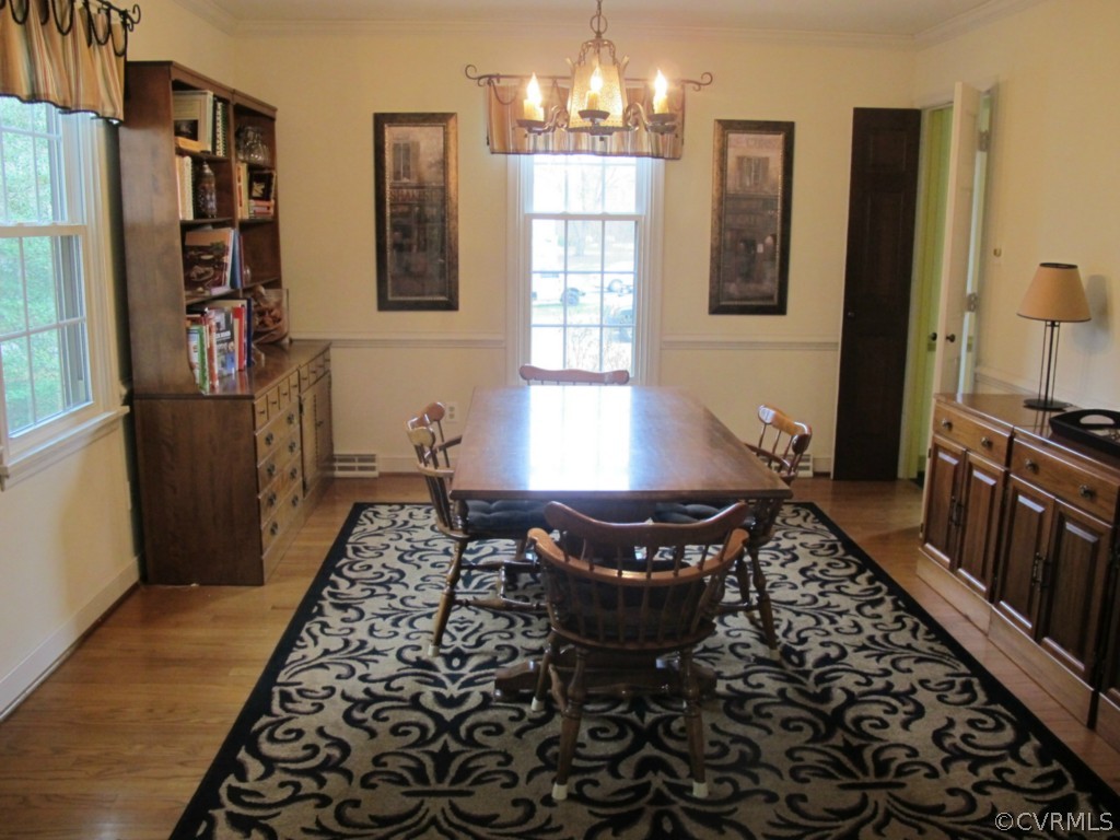 3815 Cresthill Road Chester, VA 23831 - Photo 10 of 24 a living room with furniture