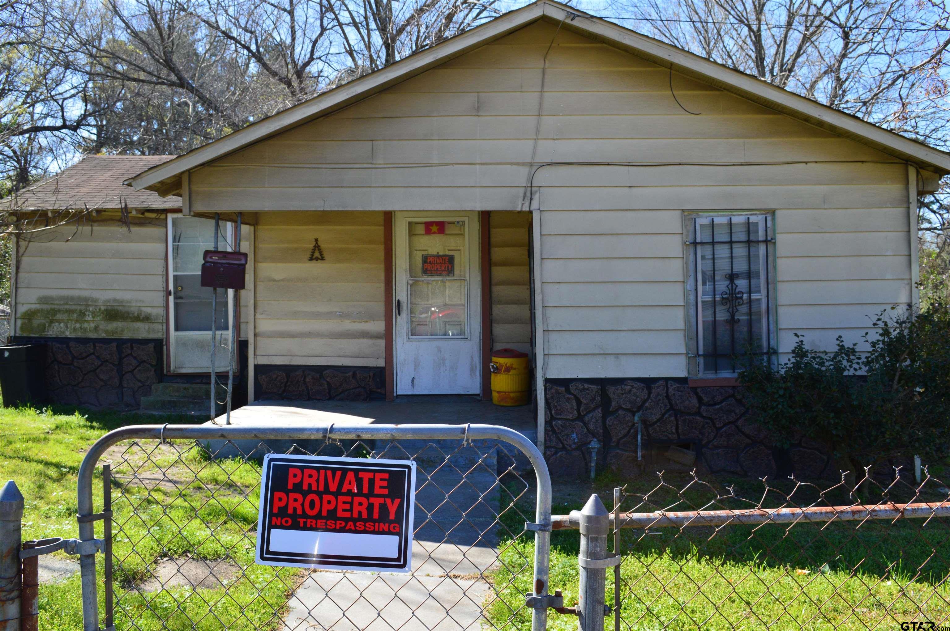 3210 Bellwood Road Tyler, TX 75701 - Photo 2 of 18