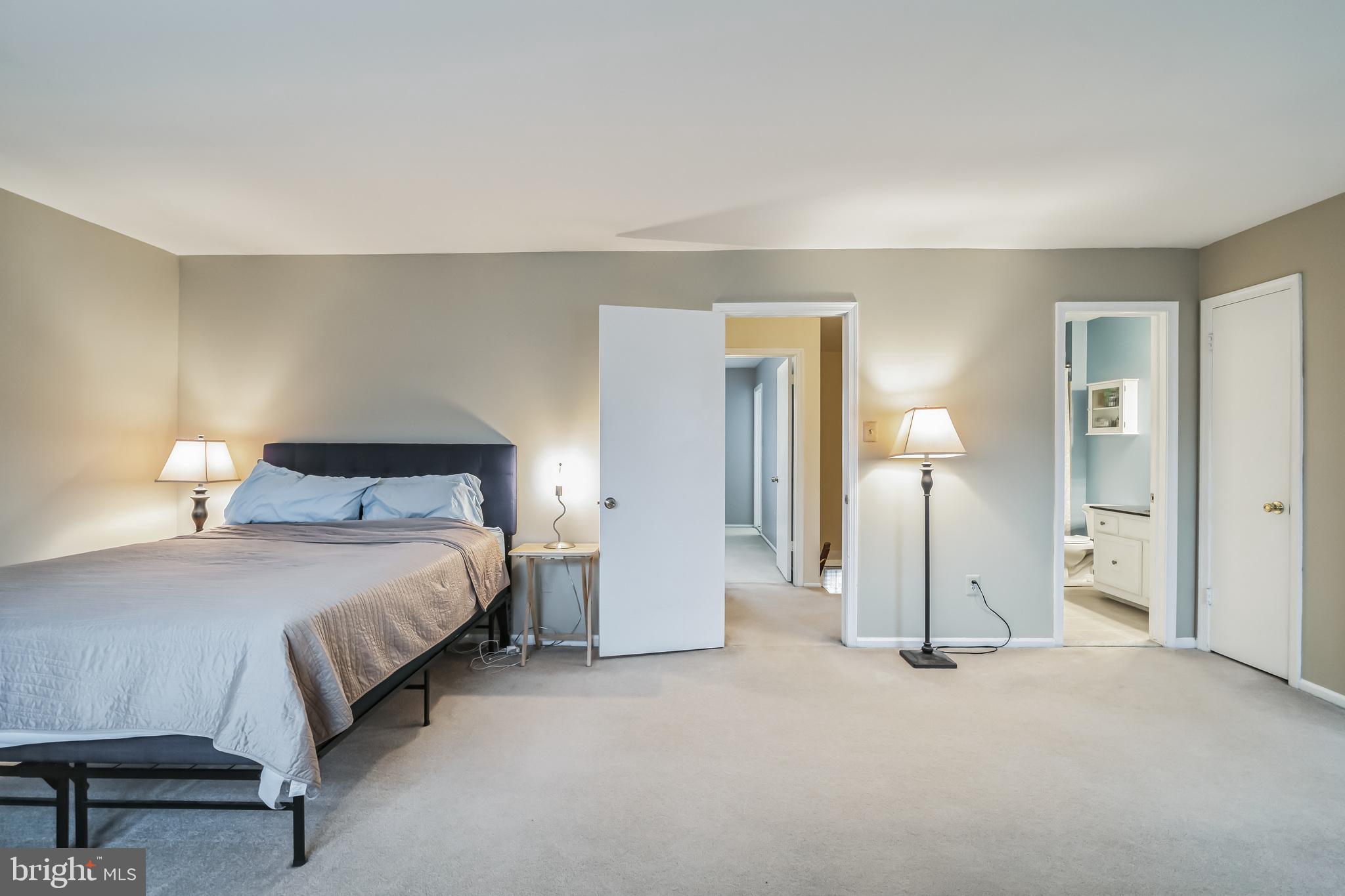 18 Farnwood Road Mount Laurel, NJ 08054 - Photo 16 of 24 Primary Bedroom