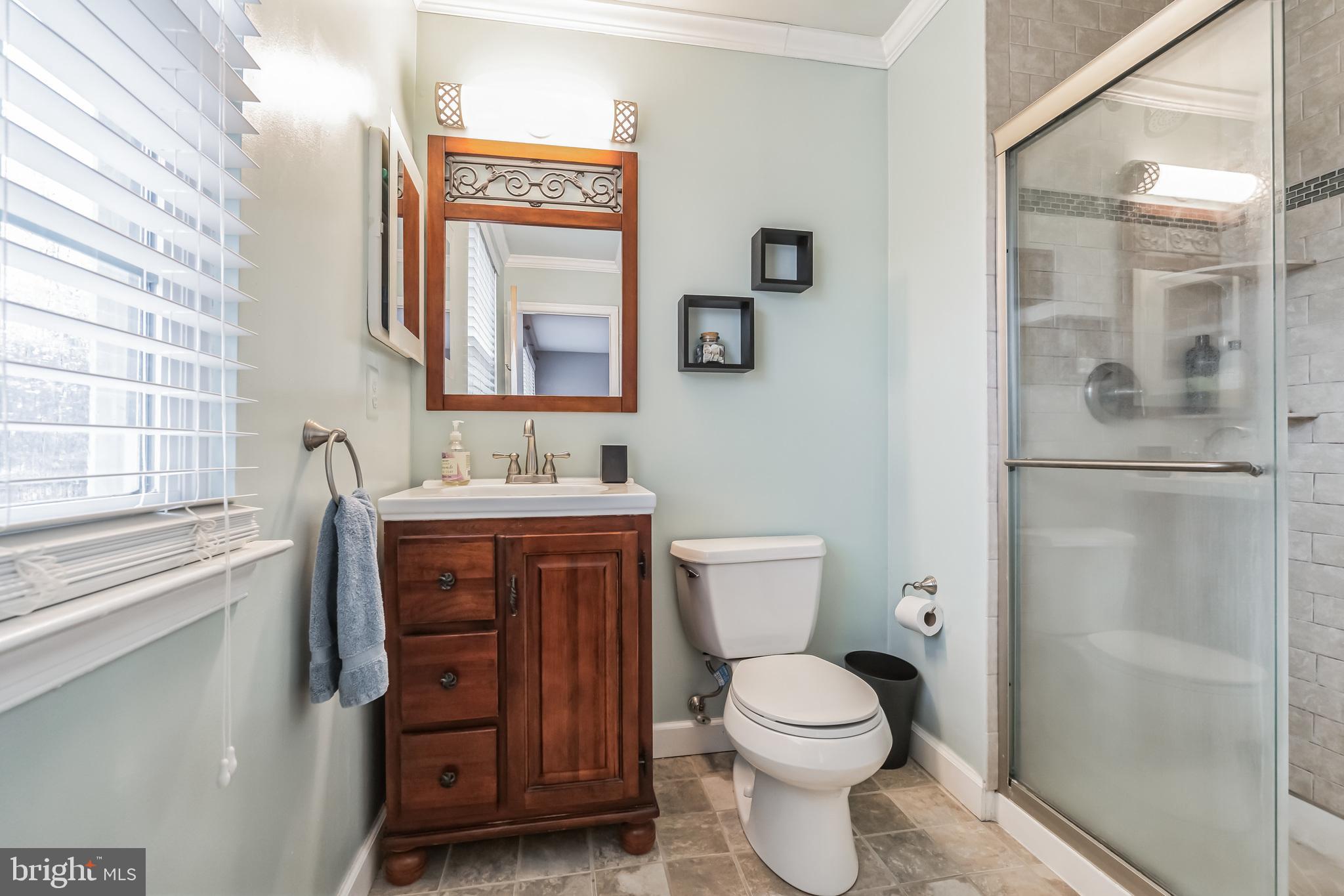 18 Farnwood Road Mount Laurel, NJ 08054 - Photo 22 of 24 Bathroom for Bedroom