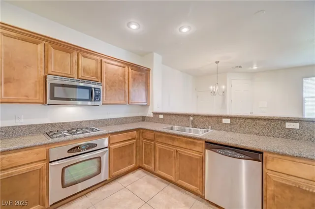 $400,000 | 11428 Belmont Lake Drive, Unit 102, Las Vegas, NV 89135