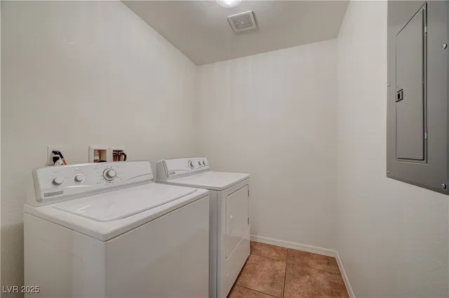 $400,000 | 11428 Belmont Lake Drive, Unit 102, Las Vegas, NV 89135