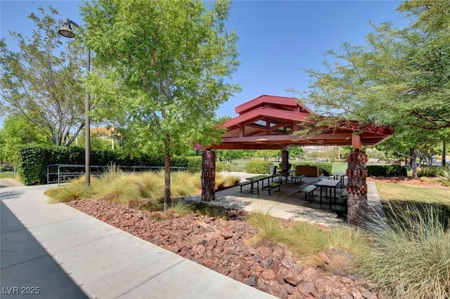 $400,000 | 11428 Belmont Lake Drive, Unit 102, Las Vegas, NV 89135