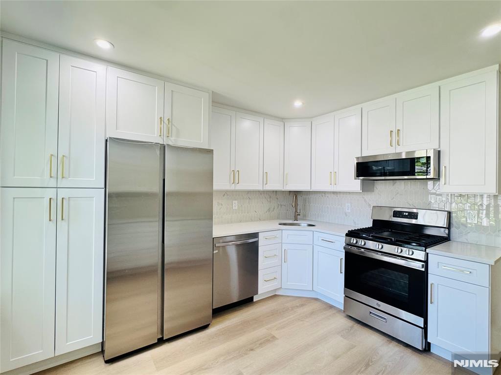1499 Cornwall Road Mahwah, NJ 07430 - Photo 8 of 25