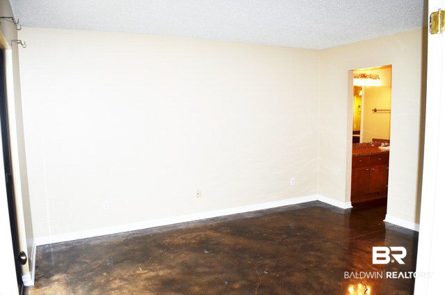 200 Parma Drive, Unit E5 Daphne, AL 36526 - Photo 5 of 12 Bedroom 2