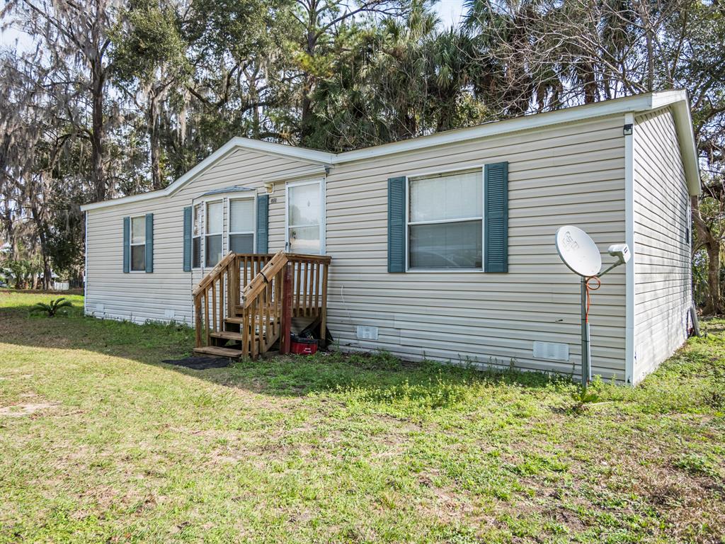 5920 Northwest 191st Lane Road Reddick, FL 32686 - Photo 1 of 1 5920 Exterior