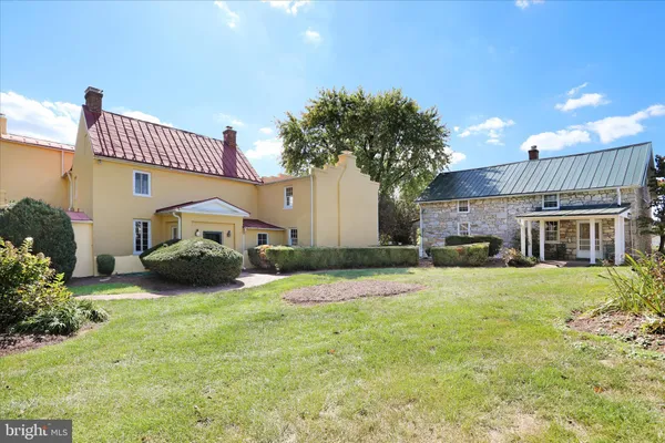 $1,250,000 | 33 Louisa Beall Lane, Charles Town, WV 25414