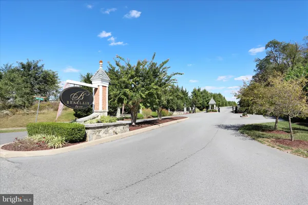 $1,250,000 | 33 Louisa Beall Lane, Charles Town, WV 25414