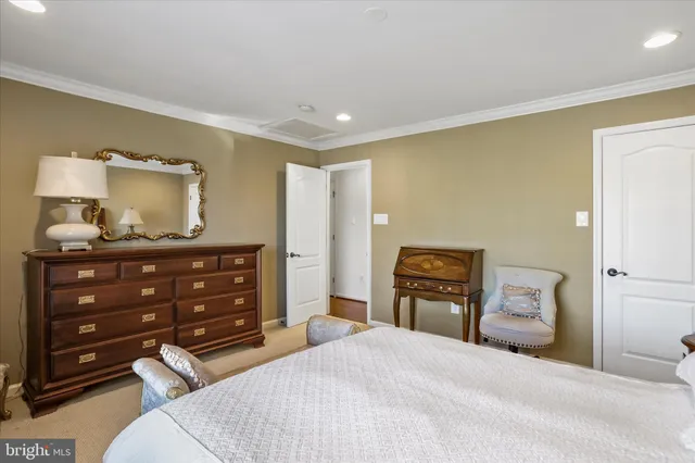 $1,250,000 | 33 Louisa Beall Lane, Charles Town, WV 25414