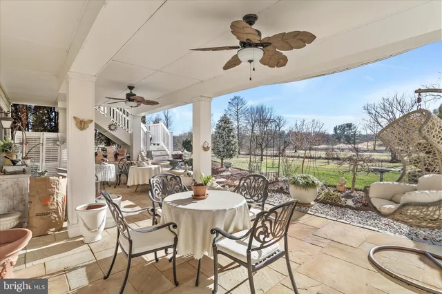$1,250,000 | 33 Louisa Beall Lane, Charles Town, WV 25414