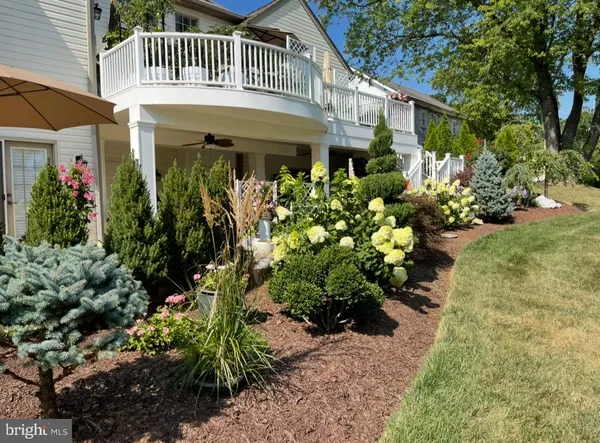 $1,250,000 | 33 Louisa Beall Lane, Charles Town, WV 25414