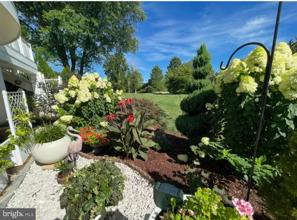 $1,250,000 | 33 Louisa Beall Lane, Charles Town, WV 25414