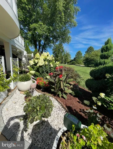 $1,250,000 | 33 Louisa Beall Lane, Charles Town, WV 25414