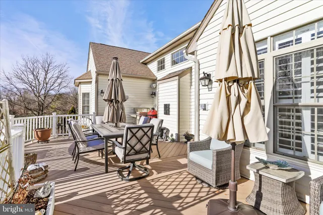 $1,250,000 | 33 Louisa Beall Lane, Charles Town, WV 25414