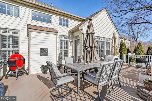 $1,250,000 | 33 Louisa Beall Lane, Charles Town, WV 25414