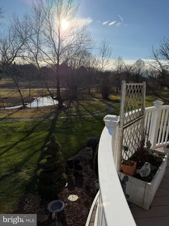 $1,250,000 | 33 Louisa Beall Lane, Charles Town, WV 25414