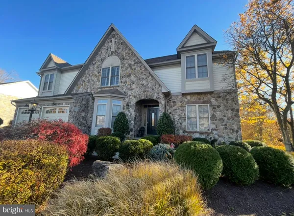$1,250,000 | 33 Louisa Beall Lane, Charles Town, WV 25414