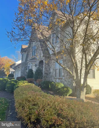 $1,250,000 | 33 Louisa Beall Lane, Charles Town, WV 25414