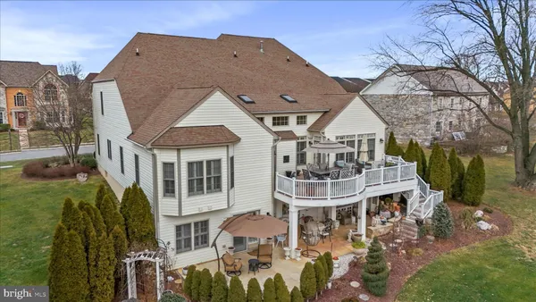 $1,250,000 | 33 Louisa Beall Lane, Charles Town, WV 25414