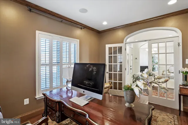 $1,250,000 | 33 Louisa Beall Lane, Charles Town, WV 25414