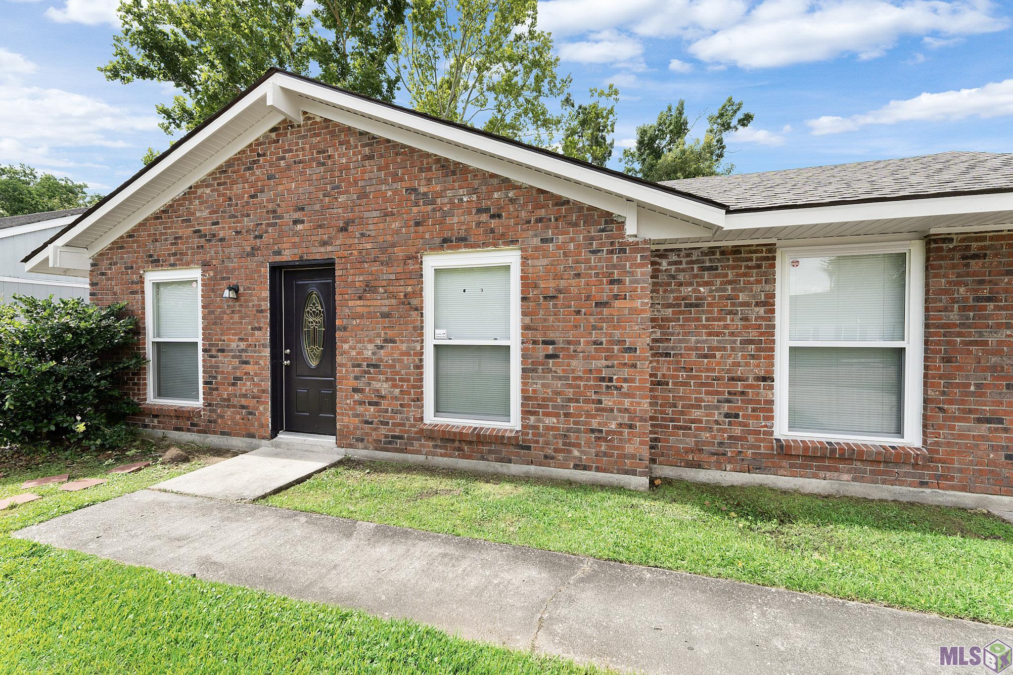 11598 Baylor Drive Baton Rouge, LA 70816 - Photo 4 of 16