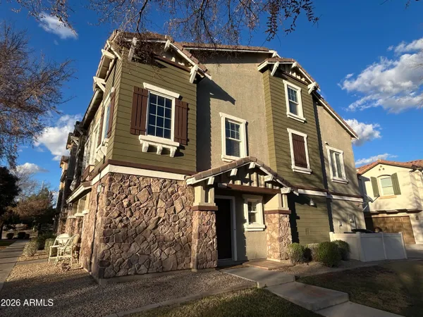 $384,900 | 4272 East Jasper Drive, Gilbert, AZ 85296