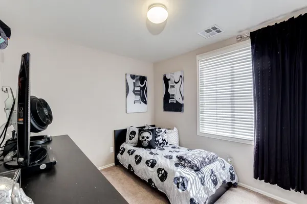 $384,900 | 4272 East Jasper Drive, Gilbert, AZ 85296