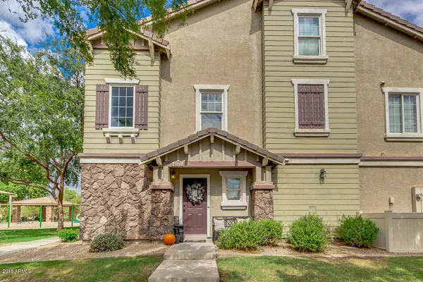 $384,900 | 4272 East Jasper Drive, Gilbert, AZ 85296