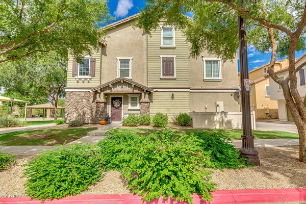 $384,900 | 4272 East Jasper Drive, Gilbert, AZ 85296