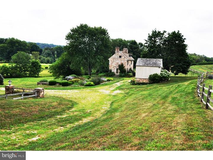 513 McCue Road Avondale, PA 19311 - Photo 3 of 21 Gallery Image 3