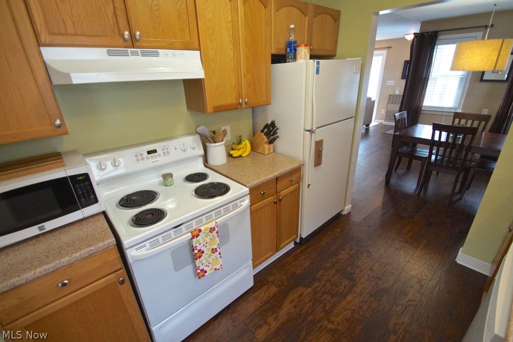 1104 Elmwood Road Cleveland, OH 44124 - Photo 12 of 24 Gallery Image 12