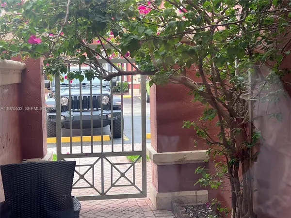 $3,100 | 6104 Northwest 114th Place, Unit 213, Doral, FL 33178