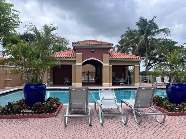 $3,100 | 6104 Northwest 114th Place, Unit 213, Doral, FL 33178