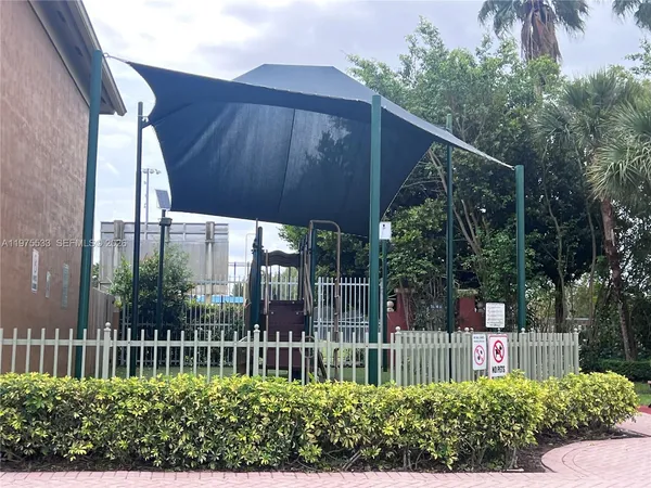 $3,100 | 6104 Northwest 114th Place, Unit 213, Doral, FL 33178