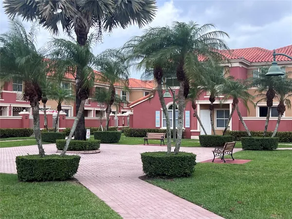 $3,100 | 6104 Northwest 114th Place, Unit 213, Doral, FL 33178