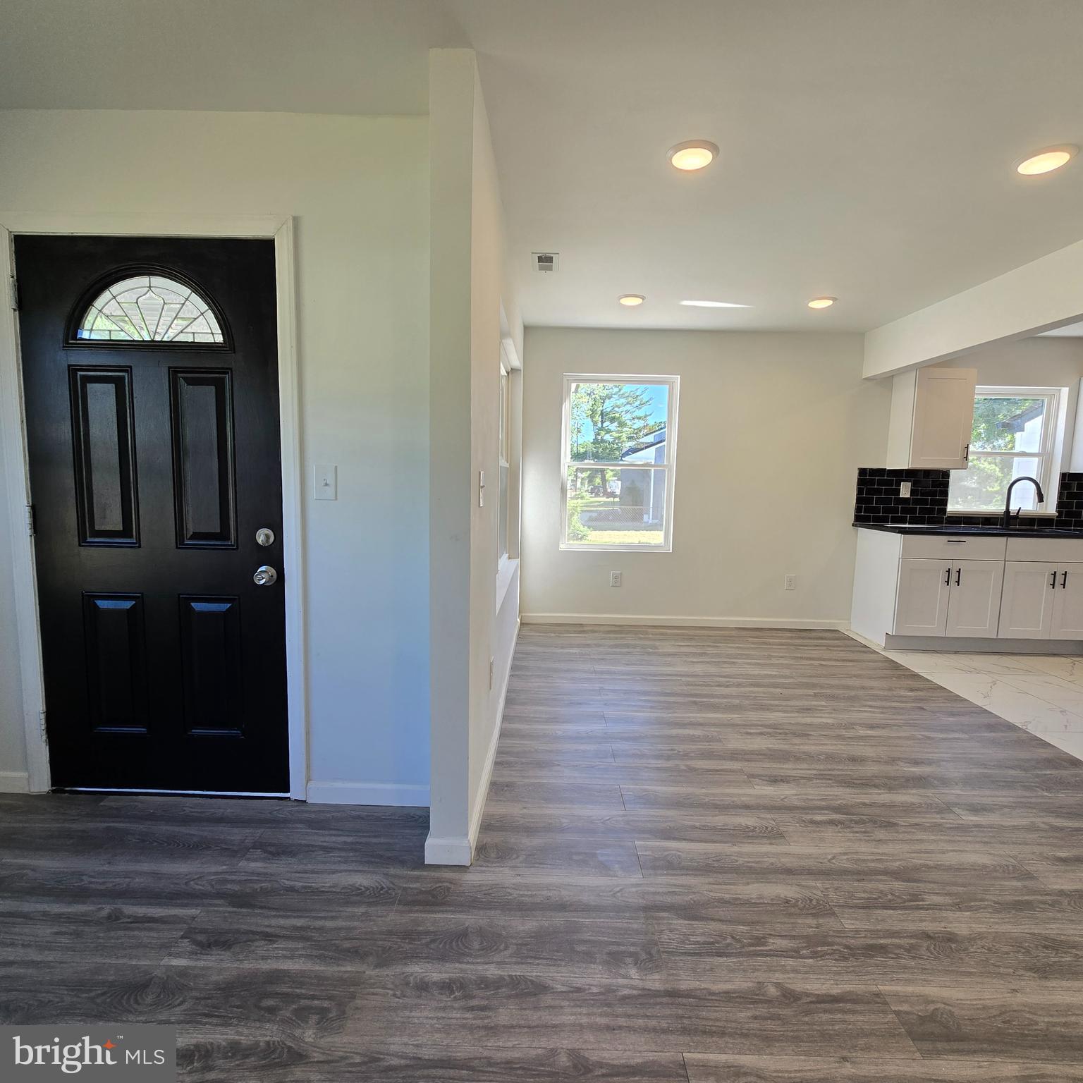 38 Richards Avenue Pine Hill, NJ 08021 - Photo 4 of 25