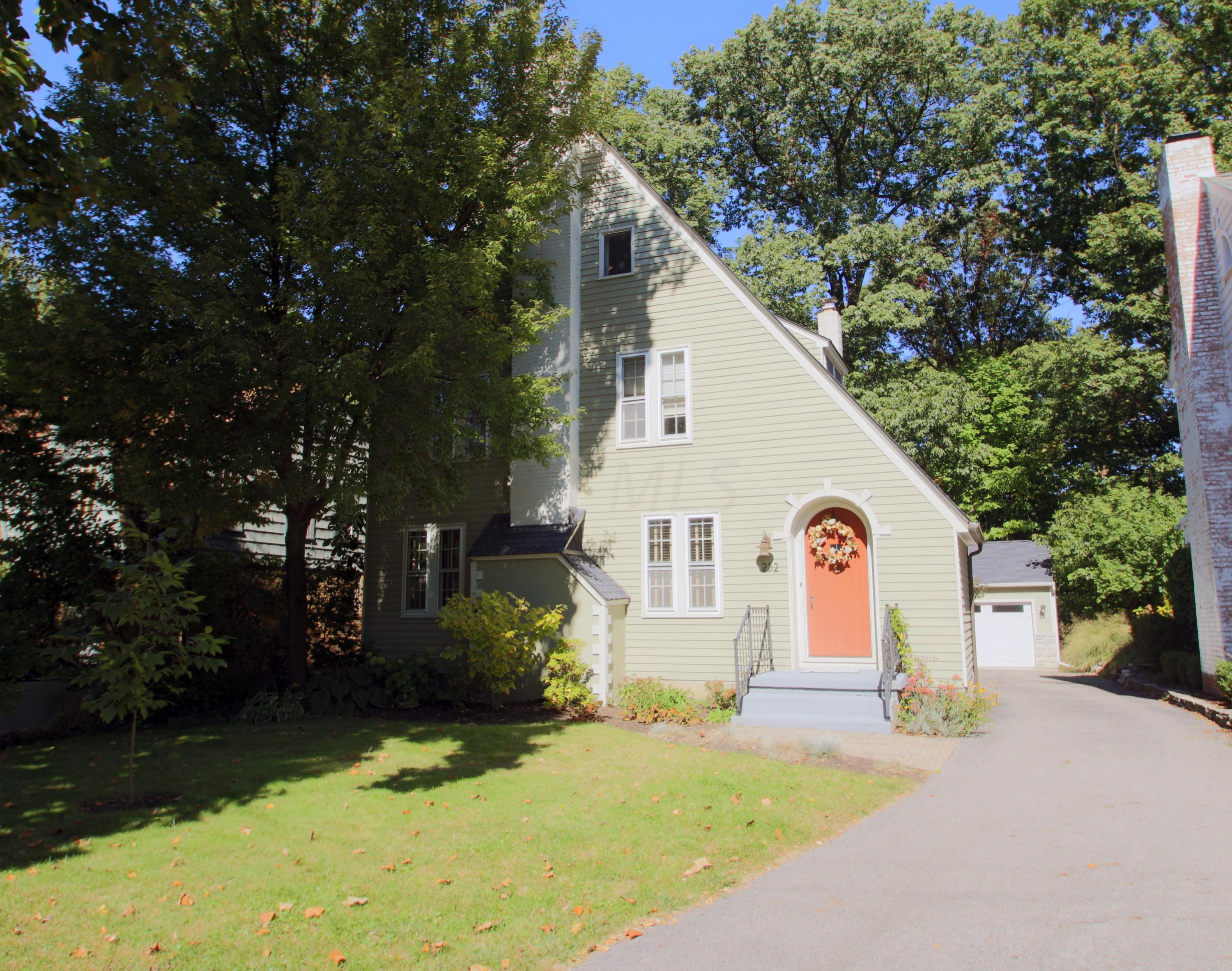 252 Brevoort Road Columbus, OH 43214 - Photo 1 of 48 Gallery Image 1