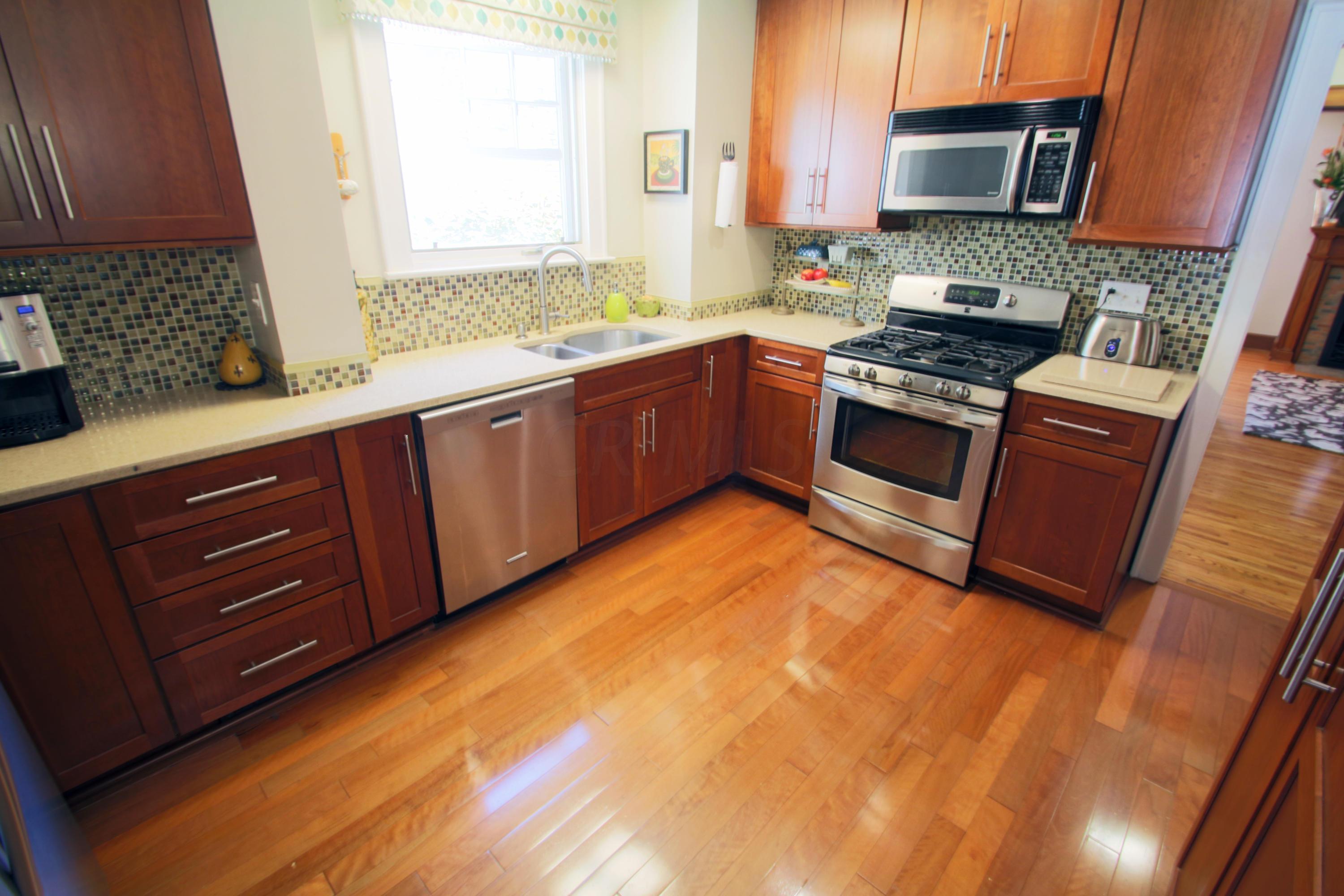 252 Brevoort Road Columbus, OH 43214 - Photo 14 of 48 Gallery Image 14