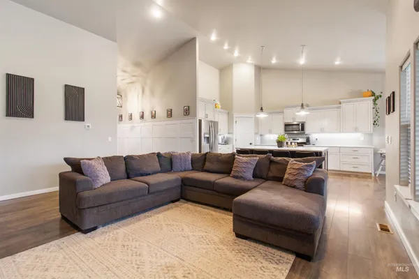 $639,900 | 919 9th Avenue East, Gooding, ID 83330