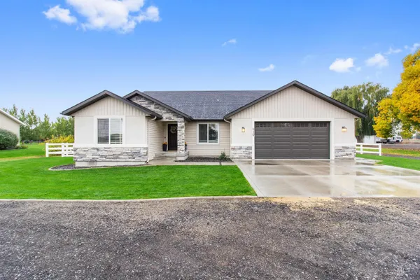 $639,900 | 919 9th Avenue East, Gooding, ID 83330
