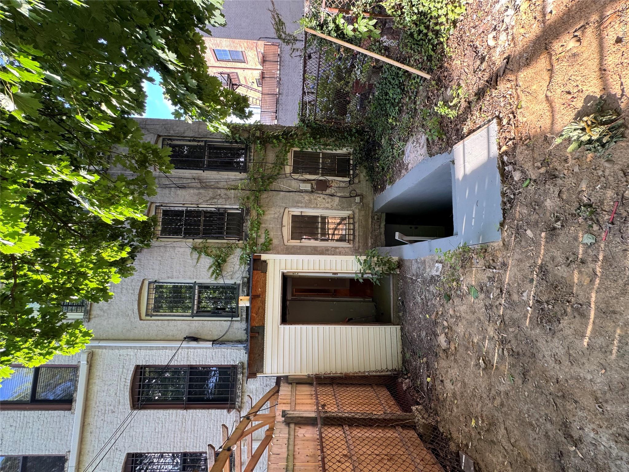 598 Monroe Street Brooklyn, NY 11221 - Photo 6 of 8