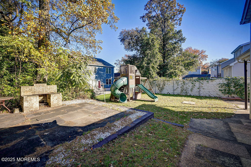 108 West Concourse Keyport, NJ 07735 - Photo 22 of 32 108_w_concourse_032