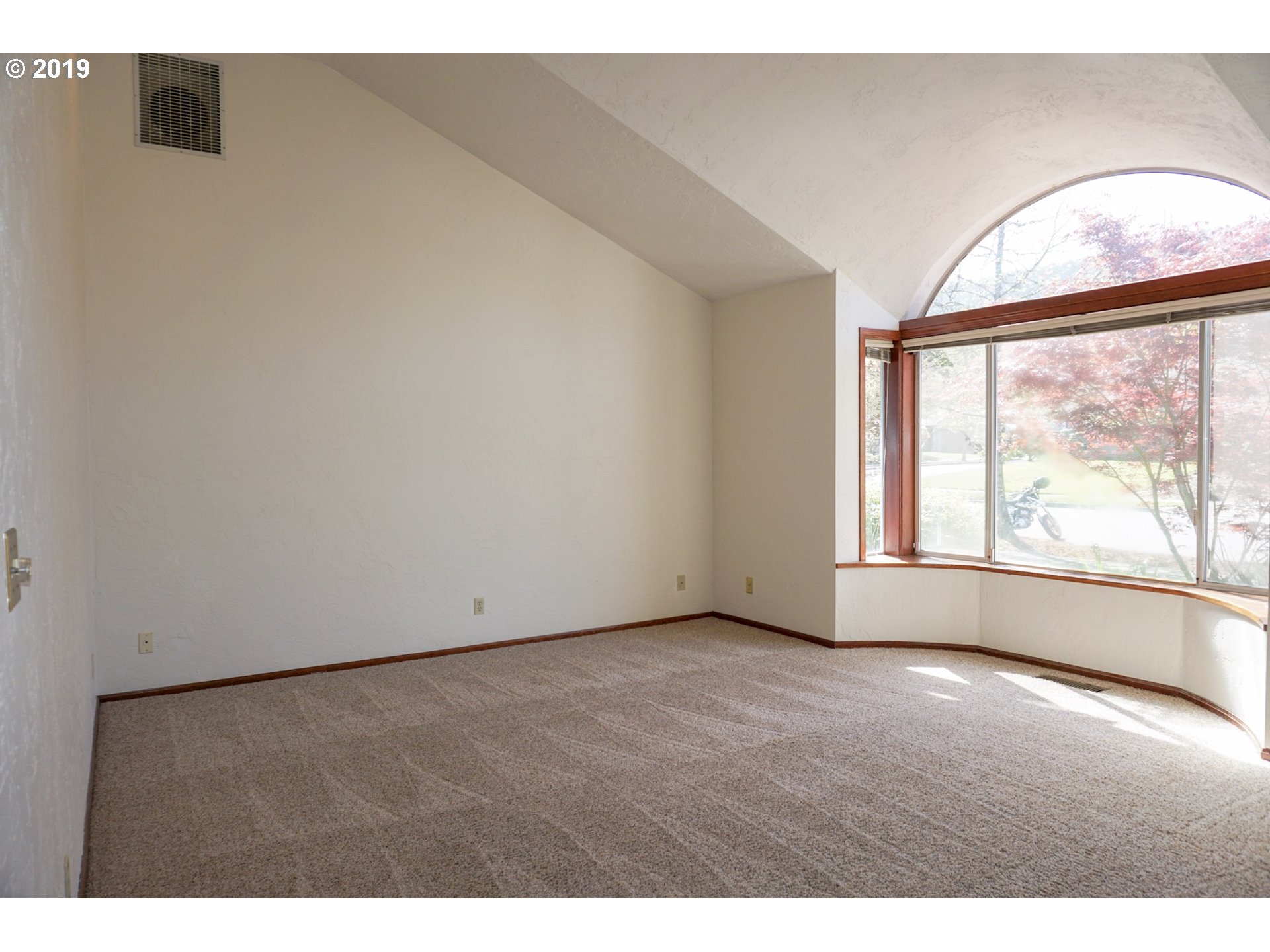 7282 B Street Springfield, OR 97478 - Photo 11 of 27
