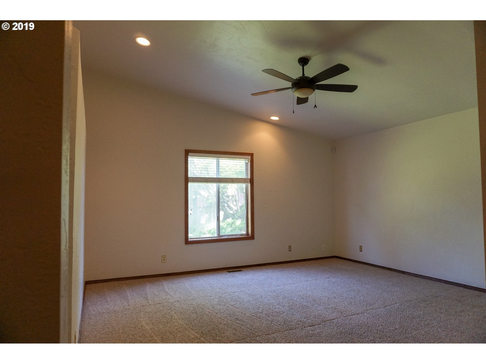 7282 B Street Springfield, OR 97478 - Photo 18 of 27