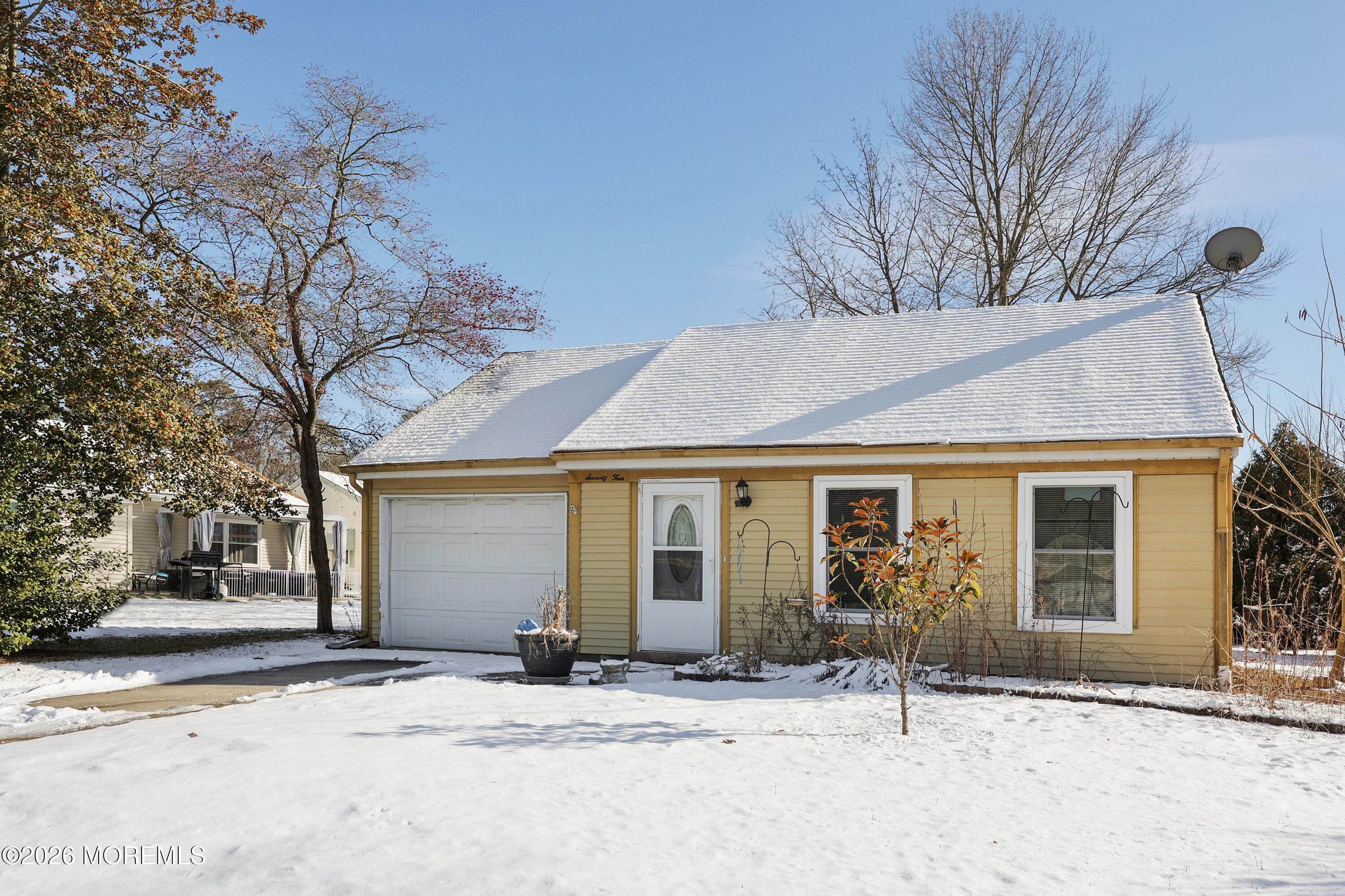74 Sheffield Place Southampton, NJ 08088 - Photo 15 of 20 front view of a house