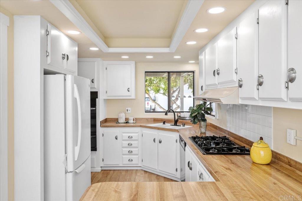 18218 Paradise Mountain Road, Unit 206 Valley Center, CA 92082 - Photo 12 of 43