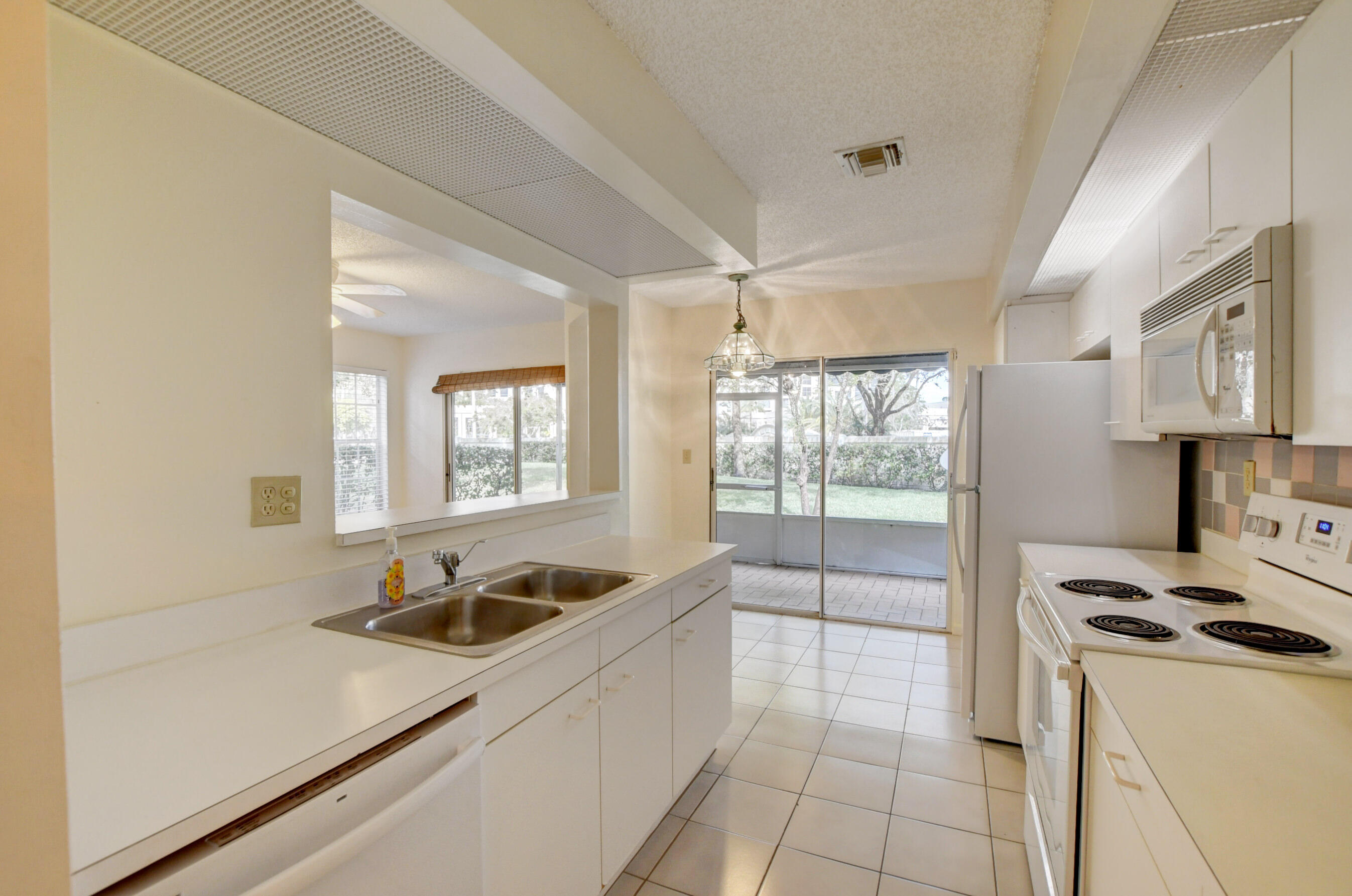5112 Pointe Emerald Lane, Unit 5112 Boca Raton, FL 33486 - Photo 13 of 47 EBF_4401And4more